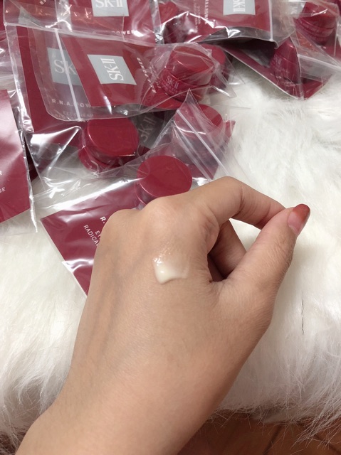 Kem Dưỡng Mắt Sk ii Giảm Thâm Bọng Nếp Nhăn Mắt Mini Mẫu Mới Nội Địa Nhật | BigBuy360 - bigbuy360.vn