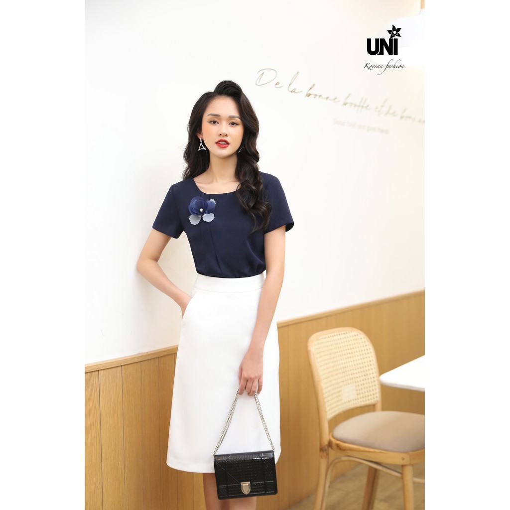 Chân Váy Chữ A UNIVTH Công Sở Cạp Cao Đen Trắng 5CA184 Uni Korean Fashion