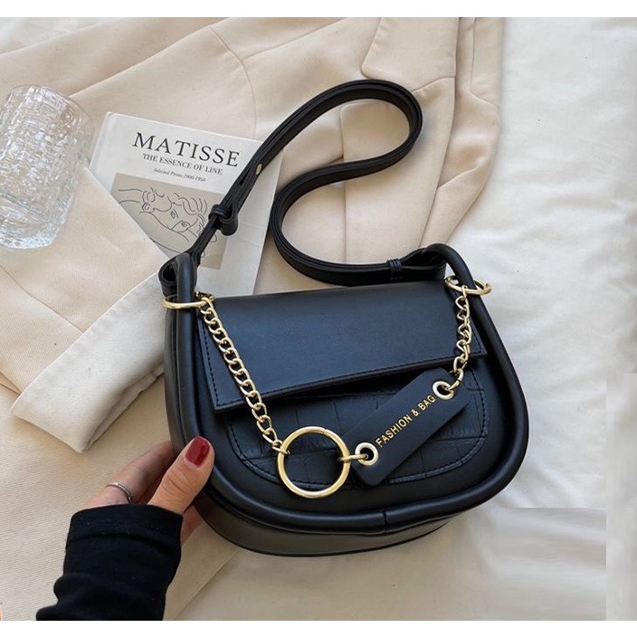 Túi xách nữ đeo vai đeo chéo cá tính da mềm nắp vát hot trend CV79