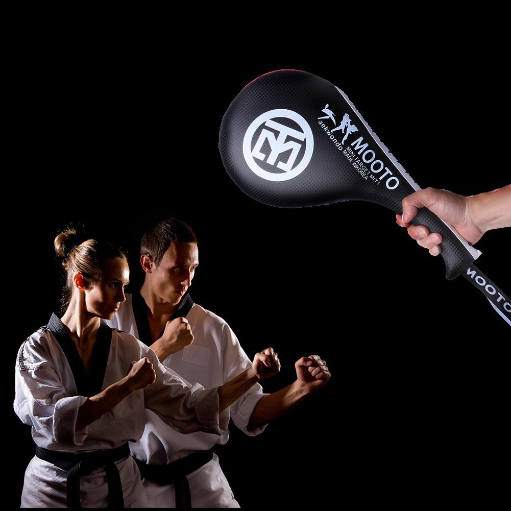 Đích Đá Tập Võ Taekwondo