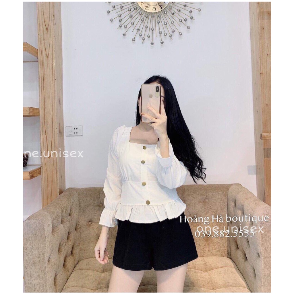 Áo cổ vuông đính khuy cúc