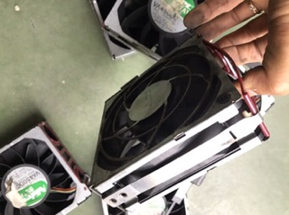 Quạt server hp nidec Va 450dc 12v 3.3A , vuông 12cm