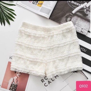 Siêu phầm quần váy ren tầng