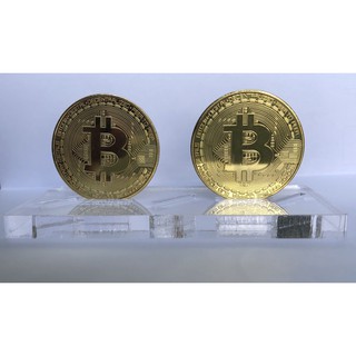Bộ 2 đồng bitcoin kèm giá đỡ