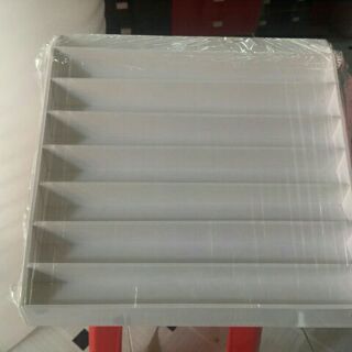 Kệ trưng bày nước sơn 7 tầng