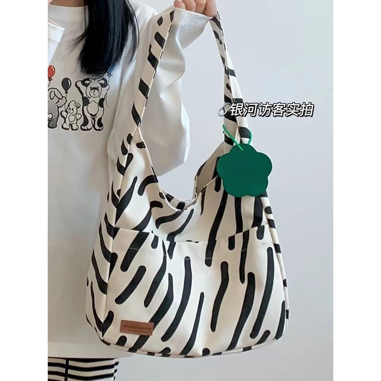 Túi Xách Tote Bằng Vải Bạt Cỡ Lớn In Họa Tiết Ngựa Vằn 35 X 24