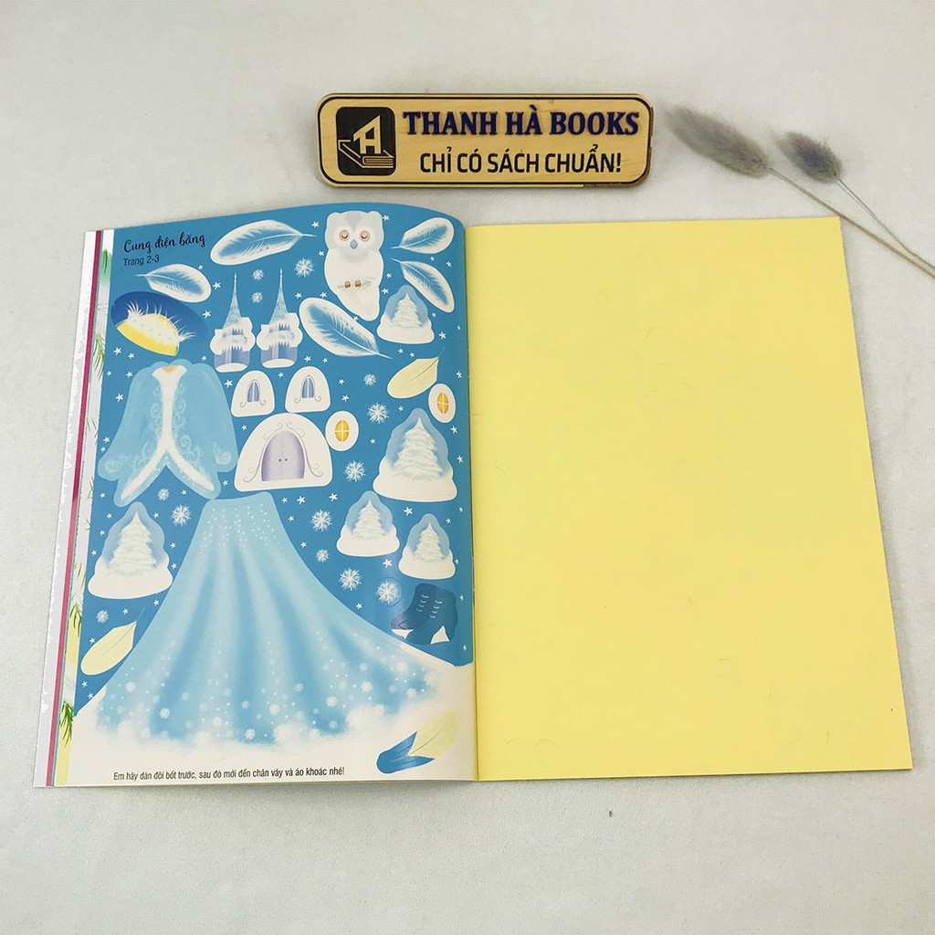 Sách - Dán Hình Sáng Tạo Trang Phục Búp Bê (8 quyển lẻ tùy chọn)