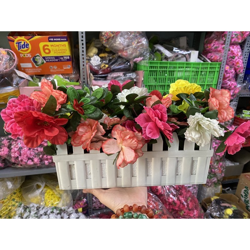 [Mã LIFEXANH03 giảm 10% đơn 500K] Hàng rào nhựa kèm hoa giả giá thanh lí (lấy mẫu ngẫu nhiên)