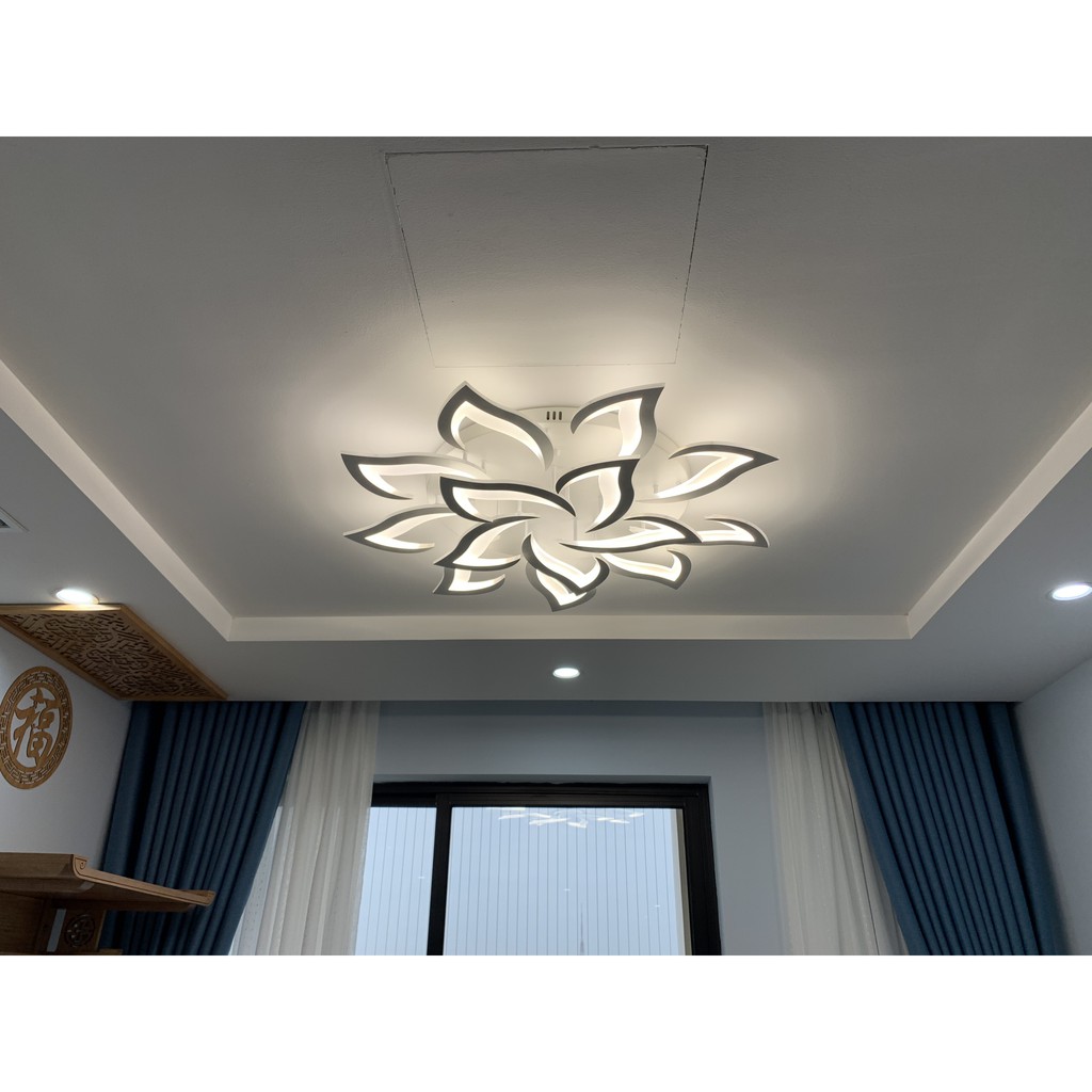 Đèn ốp trần phòng khách G24 14 cánh có 3 chế độ sáng kèm điều khiển tăng chỉnh sáng Bảo hành 12 tháng Mã 2038/14