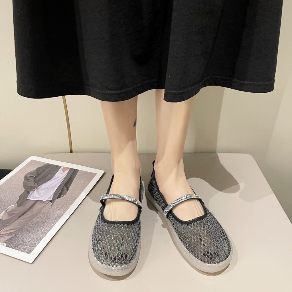 Giày Mary Jane Mũi Tròn Đế Bằng Màu Đen/Trắng Cho Nữ