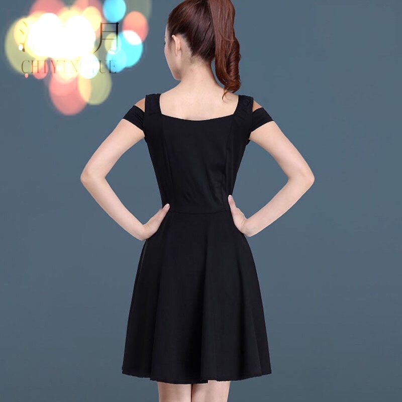 Đầm khiêu vũ hàng có sẵn