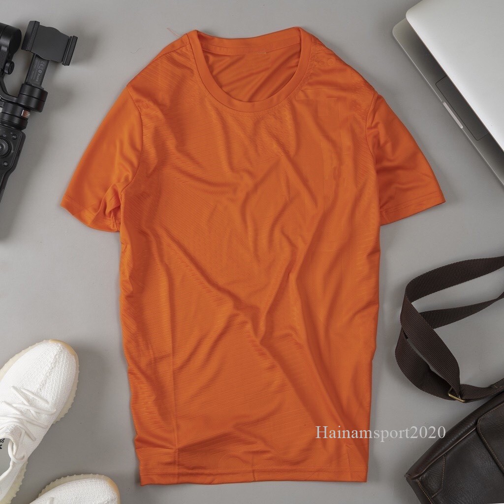 Áo bóng đá chất liệu vải thun kiểu mới | BigBuy360 - bigbuy360.vn