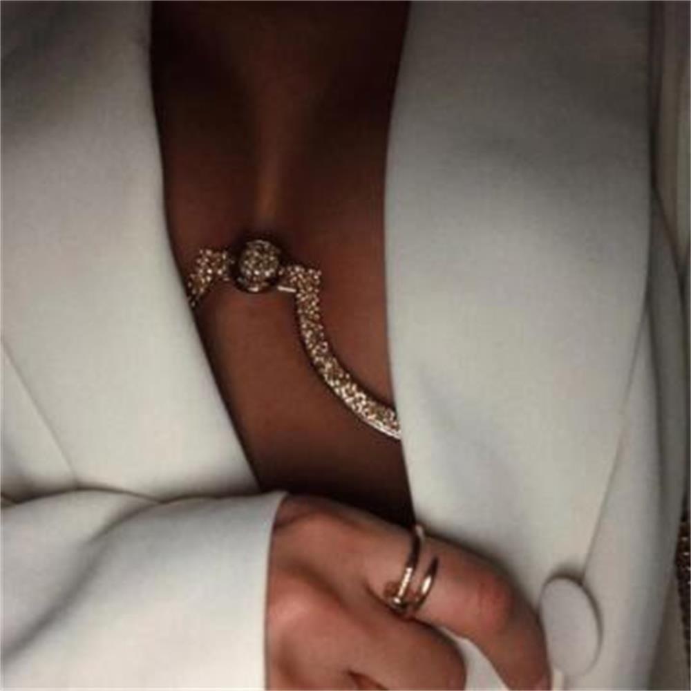 Dây Chuyền Body Chain Quyến Rũ|Dây Đeo Ngực Dạng Xích Chéo Màu Sắc Gợi Cảm Cho Nữ