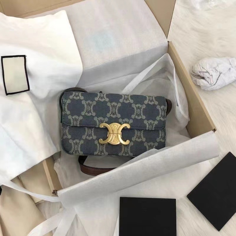 Túi đeo vai phong cách mới dễ phối đồ