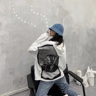 Áo nỉ cô gái