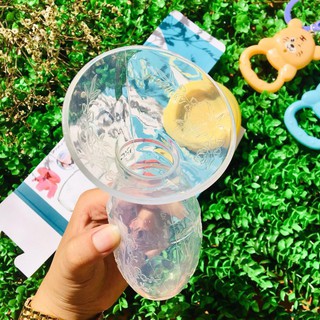 Cốc hứng sữa silicone cho mẹ