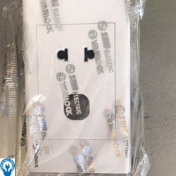 Mặt 1ổ cắm  + 1 lổ  Sino S18