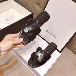[Rẻ nhất VBB] ảnh thật Dép HM da xước