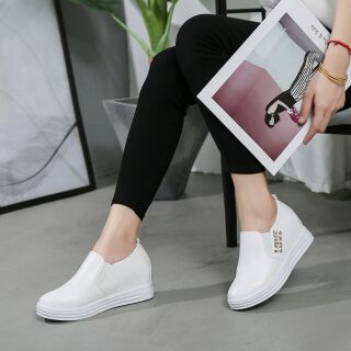 Giày sục thể thao độn đế 5 phân