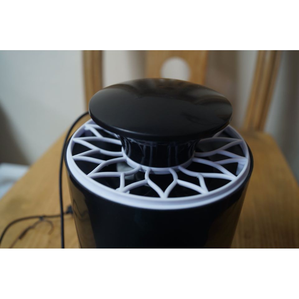 Đèn bắt muỗi thông minh và đèn ngủ 2 trong 1