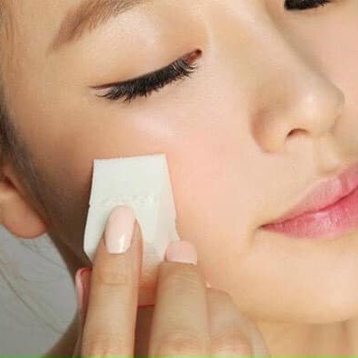 Bông Phấn Ướt Trang Điểm Vacosi Tam Giác Vuông Bịch 2 Cái BP11
