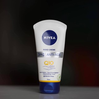 Kem dưỡng tay Nivea Handcreme Anti Age Q10