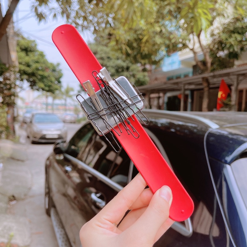 Hút ghim, Dụng cụ dính ghim đeo tay hình đồng hồ chuyên dùng cho makeup làm tóc