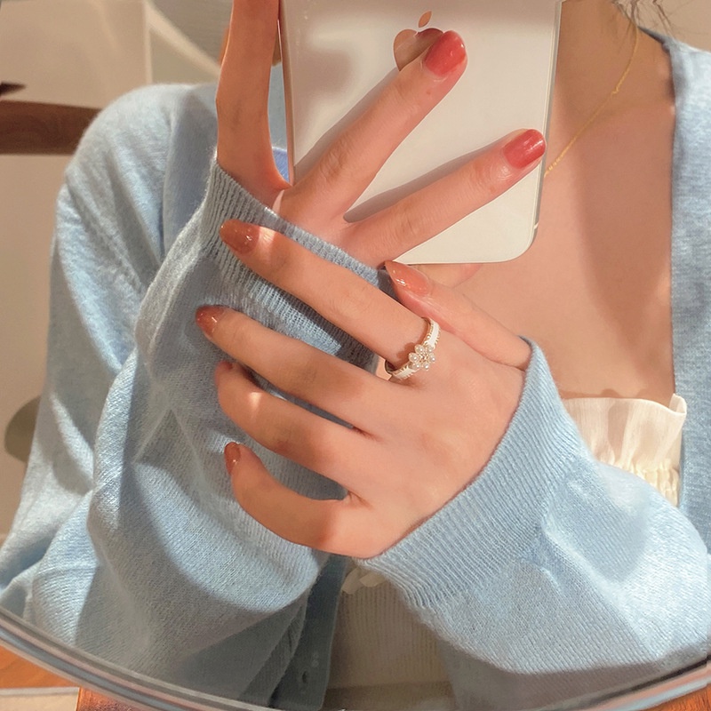 Nhẫn Đính Ngọc Trai Trắng Hình Hoa Sang Trọng Phong Cách Cổ Điển