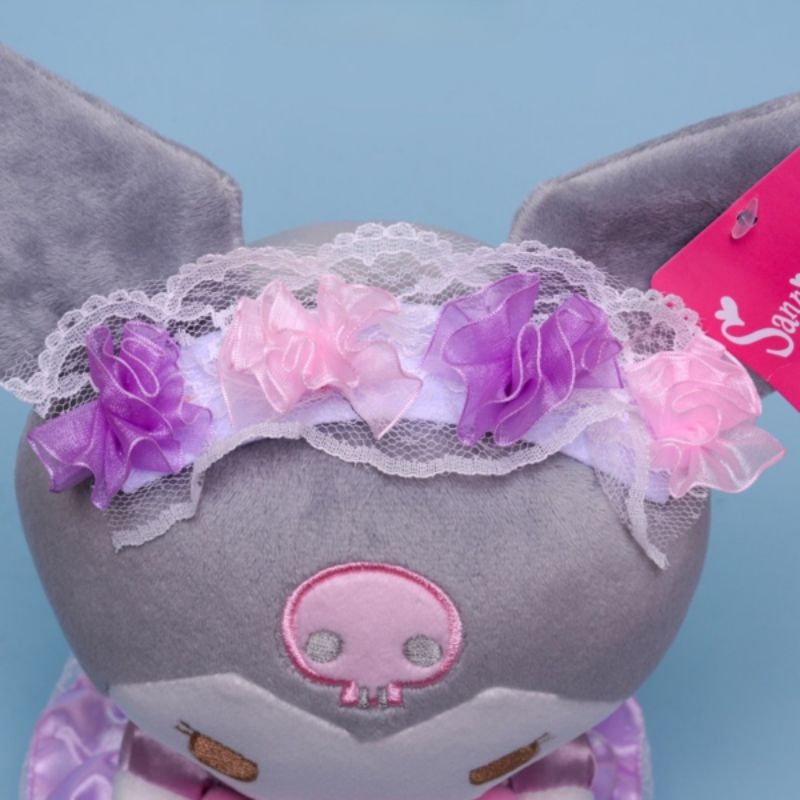 Gấu bông Kuromi Maid ôm trái tim đáng yêu 🧸