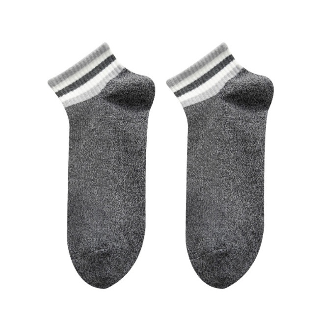 Vớ cotton, Tất cotton Nam nhiều màu cực thấm mồ hôi và khử mùi rất tốt.