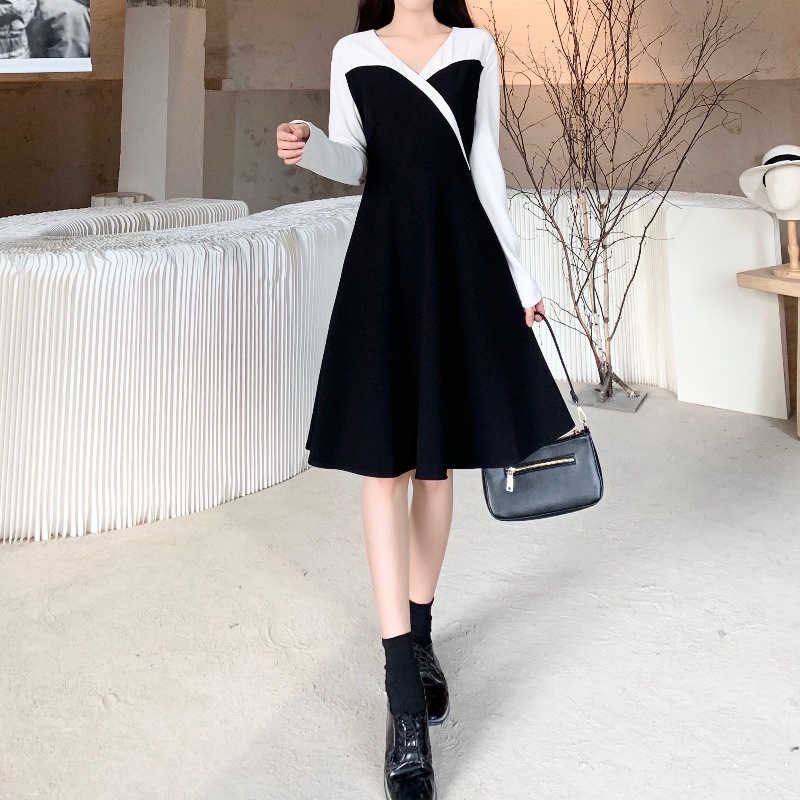 Đầm đen dáng dài phong cách Hàn Quốc retro thanh lịch cho nữ