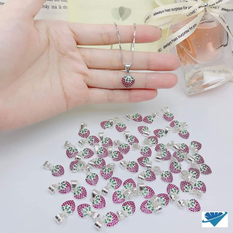 Mặt dây chuyền quả dâu tây bạc