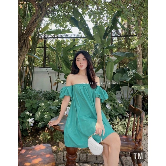 Áo trễ vai tay bồng dáng váy suông