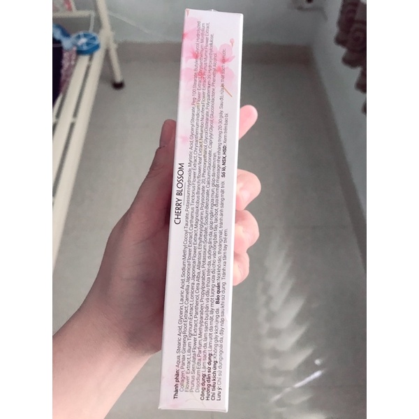 Sữa rửa mặt hoa anh đào o2b