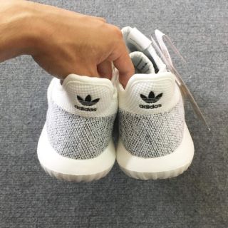 Giày Tubular Shadow trắng xám