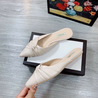 Giày sục nơ xoắn mũi nhọn