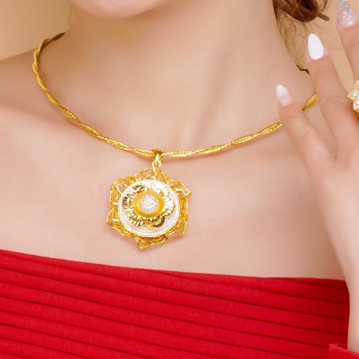 Mặt Dây Chuyền Hoa Mạ Vàng 18K - M172
