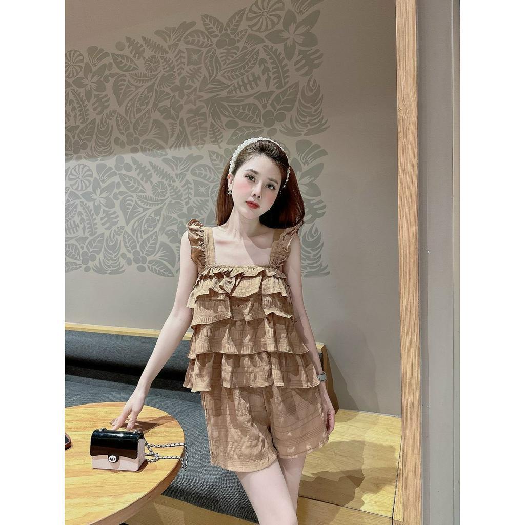 Bộ tiểu thư bánh bèo chất đũi áo hai dây cánh tiên dáng ngắn phối bèo tầng nhẹ nhàng mix cùng quần đùi ống rộng cùng màu