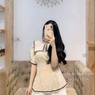 Áo peplum cổ vuông tay bồng