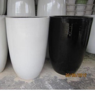 Chậu nhựa làm sẵn xốp phủ rêu cắm cây giả