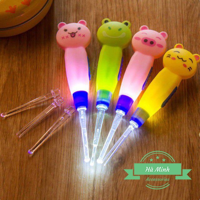 Lấy ráy tai có đèn