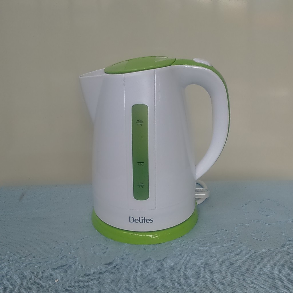 Ấm siêu tốc Delites 1.7 lít ST17P01WG