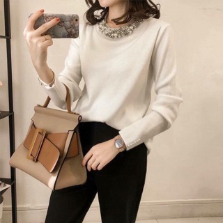 Áo len đính đá vòng cổ sang trọng tinh tế