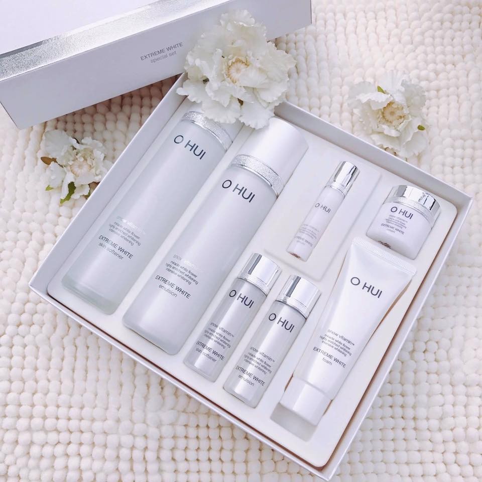 Bộ Dưỡng trắng cấp ẩm mềm mịn da OHUI white extreme mới nhất