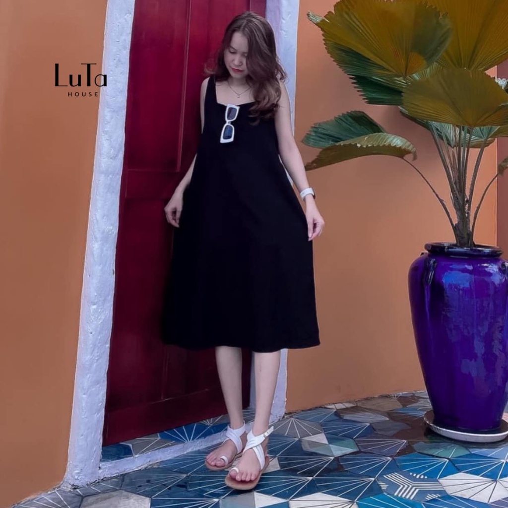 Váy chéo lưng đen