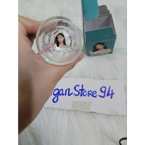 Ly soju có in ảnh Jennie Black.pink