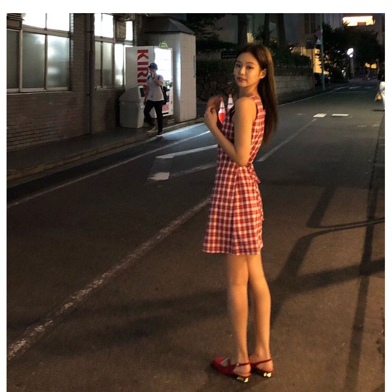 Đầm Kẻ sọc vintage phong cách blackpink Jennie sành điệu | BigBuy360 - bigbuy360.vn