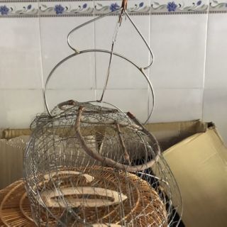 Bẫy chào mào,khiếu được làm bằng inox cực kì chắc chắn,cực kì nhậy hàng  đảm bảo cho anh em chuyên bẫy chim .