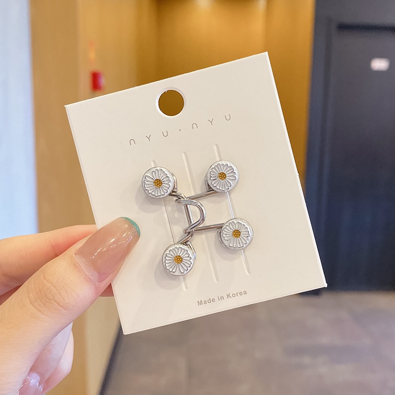 Ghim cài áo họa tiết hoa cúc nhỏ xinh xắn tiện lợi