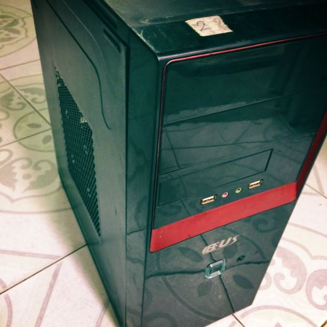 Thùng cpu 2.8 ram 4gb - card vga 1G chơi liên minh, truy kích,...